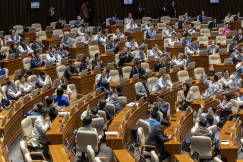 국회 대치 극심 입법 처리 지연