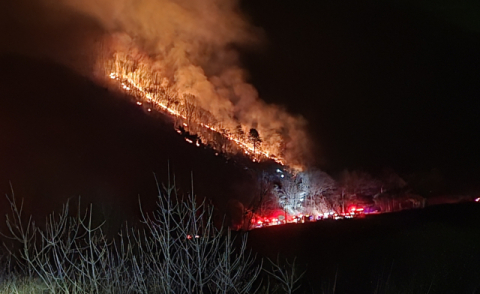 함양 산불 진화율 62%…인근 마을 주민 대피령