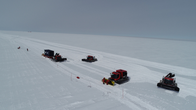 빙저호 ‘청석호’ 탄성파 탐사 모습. 극지연구소 제공