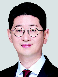 부산시장 경선주자 급부상 주진우의 '고민'