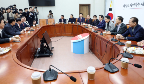 부산 중진도 노선 전환 요구 가세…장동혁 ‘뭉개기’ 기조 바뀔까