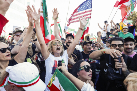 협상 대신 폭격 '무력에 의한 평화' 선택한 트럼프 [미 공습 하메네이 사망]