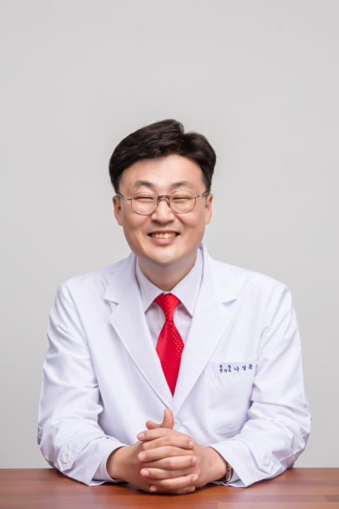 [톡! 한방] 오래된 구안와사에도 회복의 문 열린다