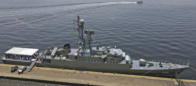 지난달 ‘아이리스 데나’호 모습. AFP연합뉴스