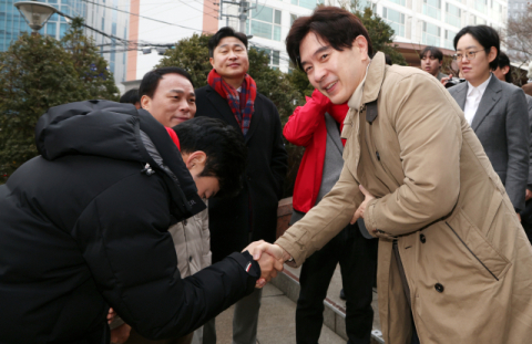 야 “주한미군 전력 중동 차출 가능성에 안보 불안”…여 “정부의 외교·안보 노력 폄훼”
