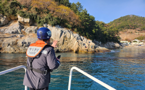 눈 깜짝할 새 사라졌다…통영 욕지 갯바위서 50대 낚시객 실종