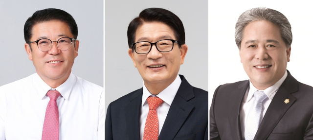 국민의힘 고성군수 후보. 왼쪽부터 최상림 전 고성군의회 부의장, 하학열 전 고성군수, 김홍식 전 군의원. 부산일보DB