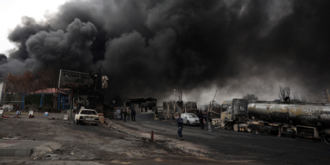 천장 뚫린 유가, 금융시장 또 패닉
