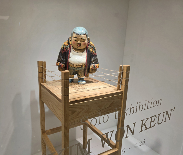 김원근 개인전 ‘춘식이의 봄’ 설치 모습. 갤러리마레 제공