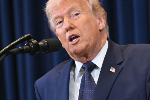 트럼프 입만 쳐다보며 요동치는 주가