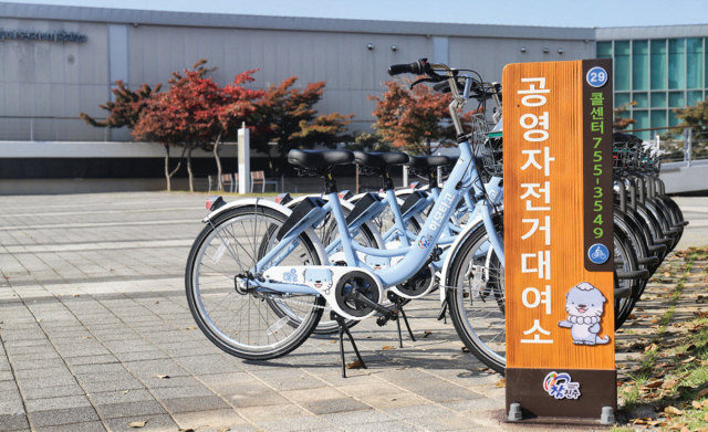 지난달 말 기준 약 3만 600여 명의 시민이 하모타고 회원으로 가입했으며, 누적 이용 건수는 12만 6000여 건을 기록했다. 진주시 제공