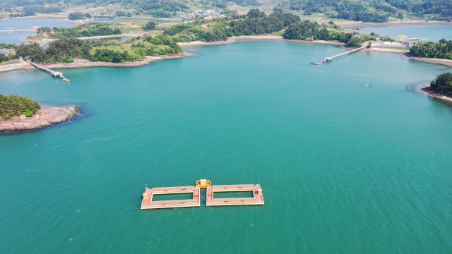남해군 고현면 갈화리에 조성된 ‘해양낚시레저공원’ 전경. 다음 달 1일부터 본격적인 운영에 들어간다. 남해군 제공