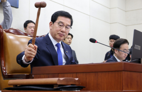 ‘부산 글로벌법’만 미루는 민주…전재수 “지도부 만날것”