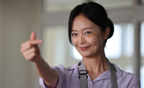 선생님으로 돌아온 전소민…