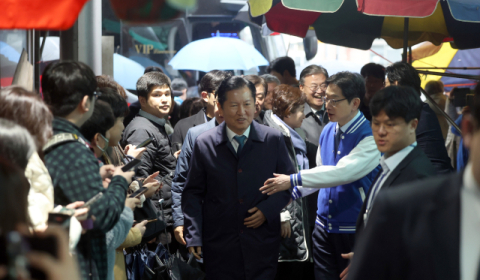 집권 세력 PK 공략 ‘저돌적’… 국힘은 ‘무기력 넘어 홀대’