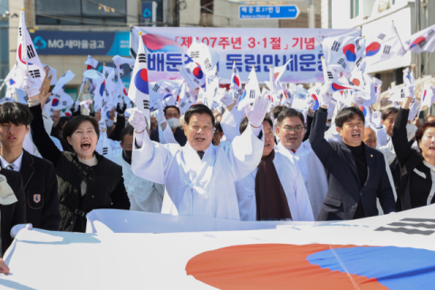 107년 전 고성 배둔장터 뒤덮은 “대한 독립 만세” 함성…올해도 울렸다