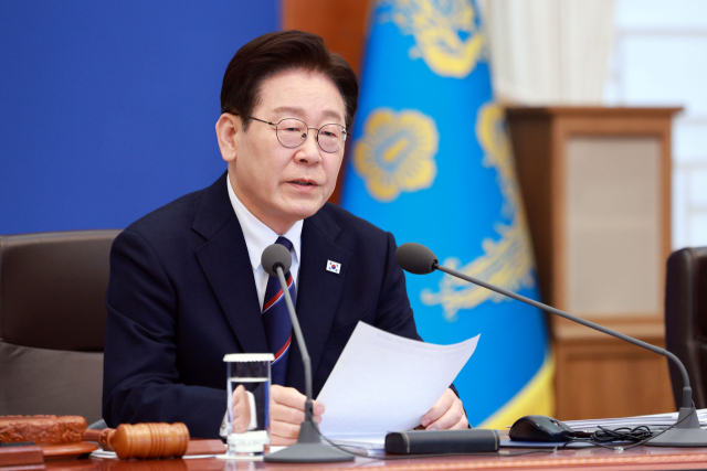 이재명 대통령이 31일 청와대에서 열린 국무회의에서 발언하고 있다. 연합뉴스