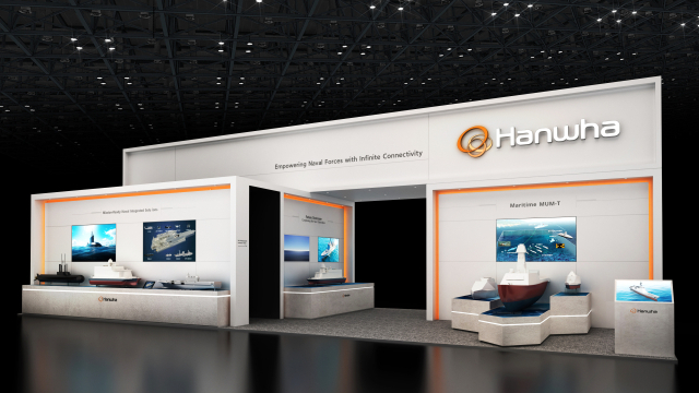 한화오션은 내달 1일부터 3일까지 창원시 진해구 해군사관학교와 군항 11부두에서 열리는 ‘2026년 이순신방위산업전(YIDEX)’에 한화시스템과 통합부스를 운영한다. 사진은 한화오션, 한화시스템 공동부스 조감도. 한화오션 제공