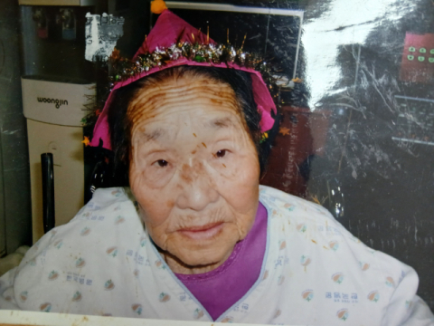 [떠난 이에게]가난 속에서도 늘 자식 먼저였던 어머니