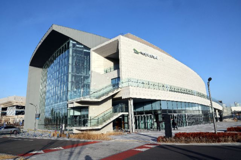 낙동아트센터 개관 100일… 공공극장 정체성 확립·객석 점유율은 숙제