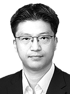 [중앙로365] 호르무즈 봉쇄와 국가 영속성의 지혜