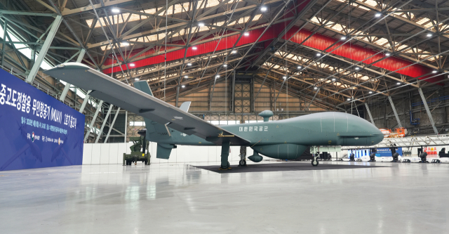 8일 부산 강서구 대한항공 테크센터에서 국내 최초의 전략급 무인항공기인 중고도 정찰용 무인항공기(MUAV) 1호기 출고식이 열렸다. 대한항공 제공