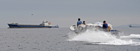 美 역봉쇄 발표로 이란 압박… 호르무즈 둘러싼 긴장감 고조