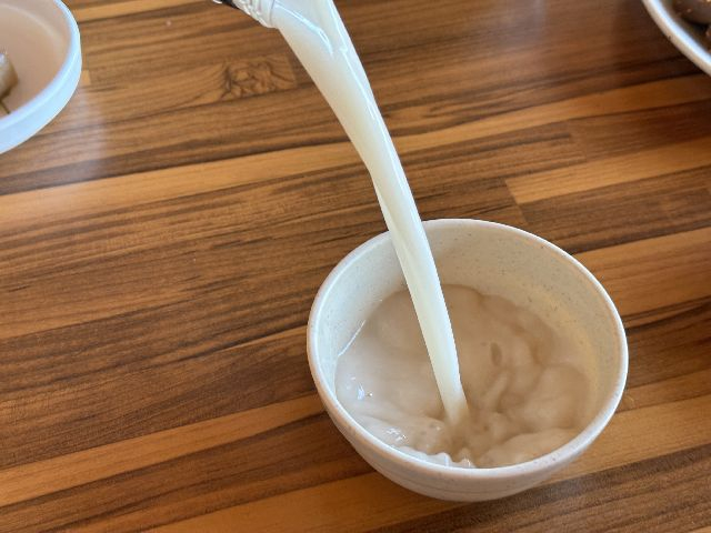 최근 들어 한 사발 쭈욱 들이키고 싶은 게 막걸리 뿐만이 아니게 됐다는 국민들이 늘고 있다. 부산일보DB