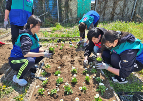 [포토뉴스]청소년적십자 환경보호 캠페인