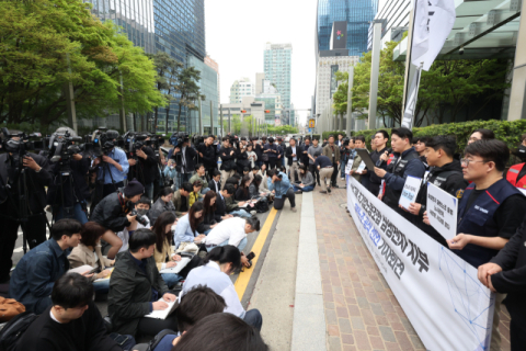 삼성전자 노조 “다음 달 총파업…최대 30조 원 손실” 으름장