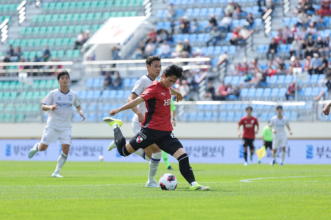 부산아이파크 무서운 7연승 행진, 단독 선두 질주