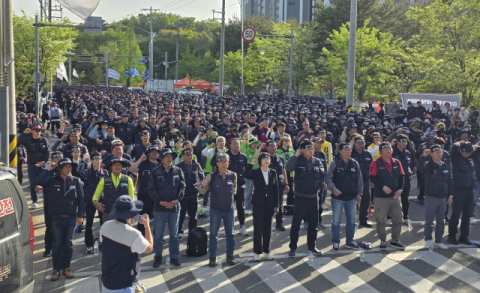 화물연대 조합원 사망 후폭풍, 노사·노정 전방위 확산