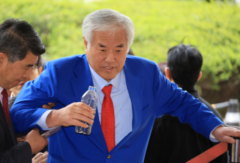 다시 집회 나온 전광훈, 서부지법 난동범들에 