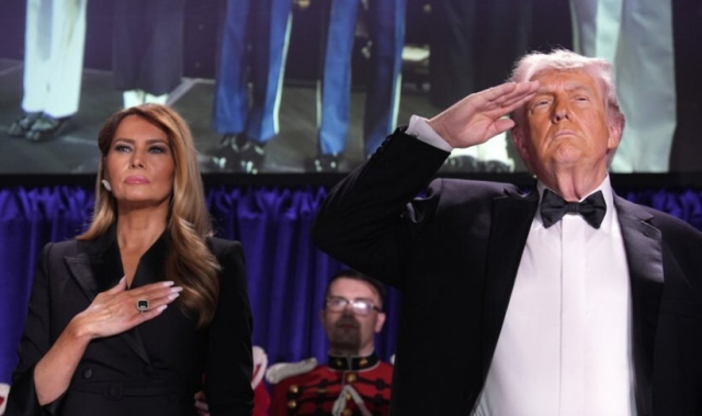 만찬 행사 참석한 트럼프 대통령 부부. EPA연합뉴스.