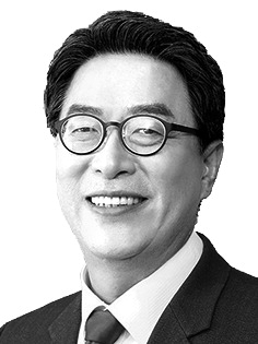 [중앙로365] 흔들리는 국제 질서와 부산 금융의 기회