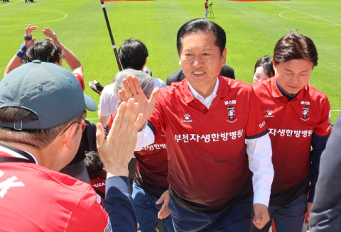 ‘지선 이후’ 넘기려는 與, “시간 끌기, 투표로 심판하자”는 野