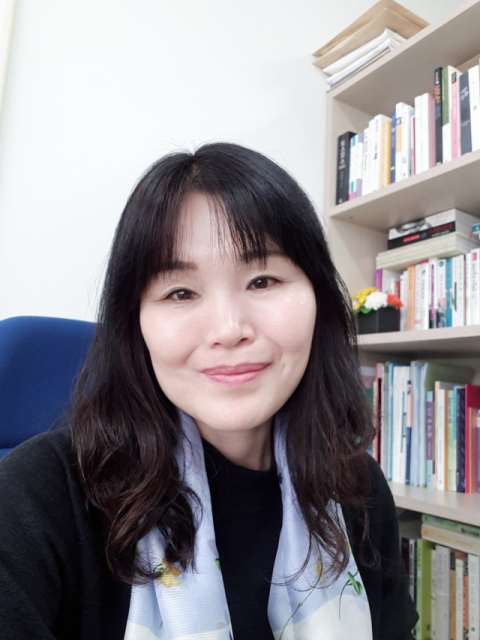 동아대 박산향 교수, 사진시집 『채봉 씨의 눈부신 날들』 출간