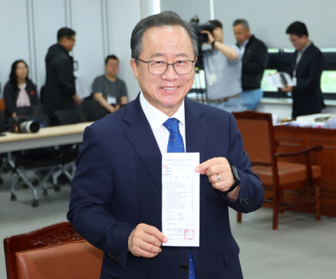유튜브 채널 삭제·가짜 SNS 계정… 김석준 교육감 후보 캠프 “강경 대응”