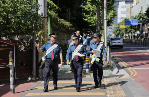 학생 노린 범죄 막아라…경남경찰청 특별 치안활동
