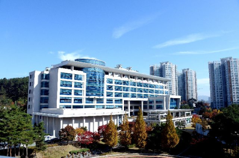 제자에 맞은 울산 초등 강사, ‘교원’ 아니라고 보호 배제