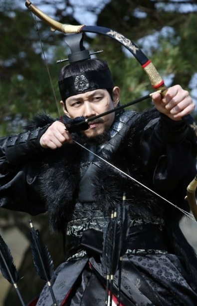 영화 '관상'에서 묘사된 수양대군의 모습. 부산일보DB