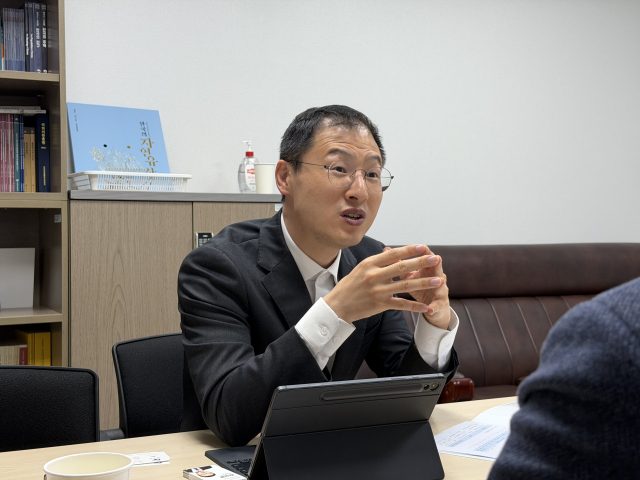 더불어민주당 김상욱 울산시장 후보는 지난 21일 <부산일보>와의 인터뷰에서 “청년이 떠나지 않고, 기득권 없이 실력으로 경쟁할 수 있는 도시를 만들겠다”고 강조했다. 김상욱 후보 캠프 제공