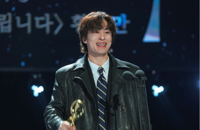 '모두가 자신의 무가치함과 싸우고 있다' 스틸컷. JTBC 제공