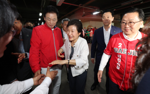 박근혜, 27일 박형준 지원 유세…기장시장 방문 예정