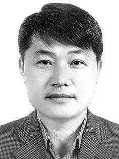[송성수의 과기세] 플라스틱 시대의 명암